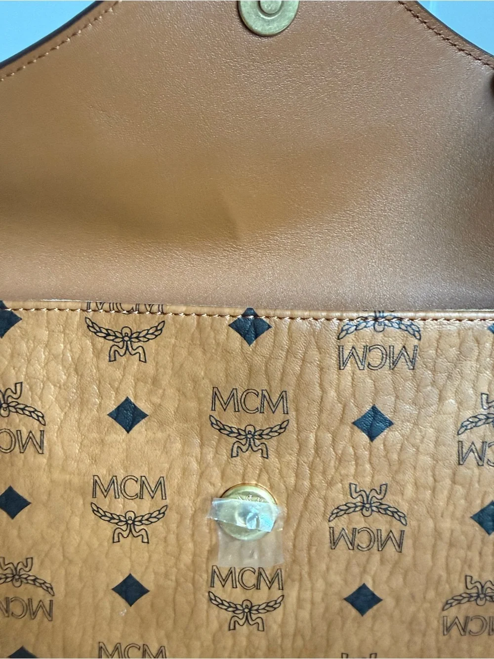 MCM Large Aren Multi-Backpack In Visetos - Picture 9 of 16
